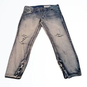 Pistola Tory Light Wash Distressed Jeans Ankle Zipper Size 30 Waist 28 Inches